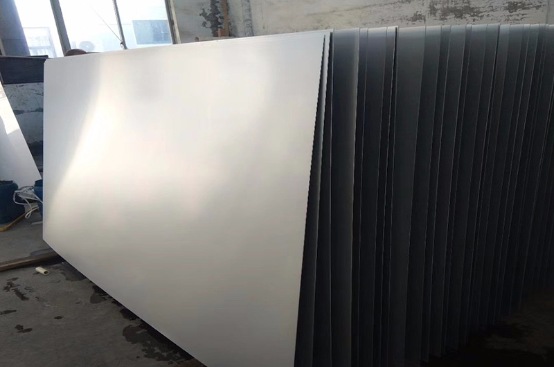 Hard anodized aluminum plate film thickness.