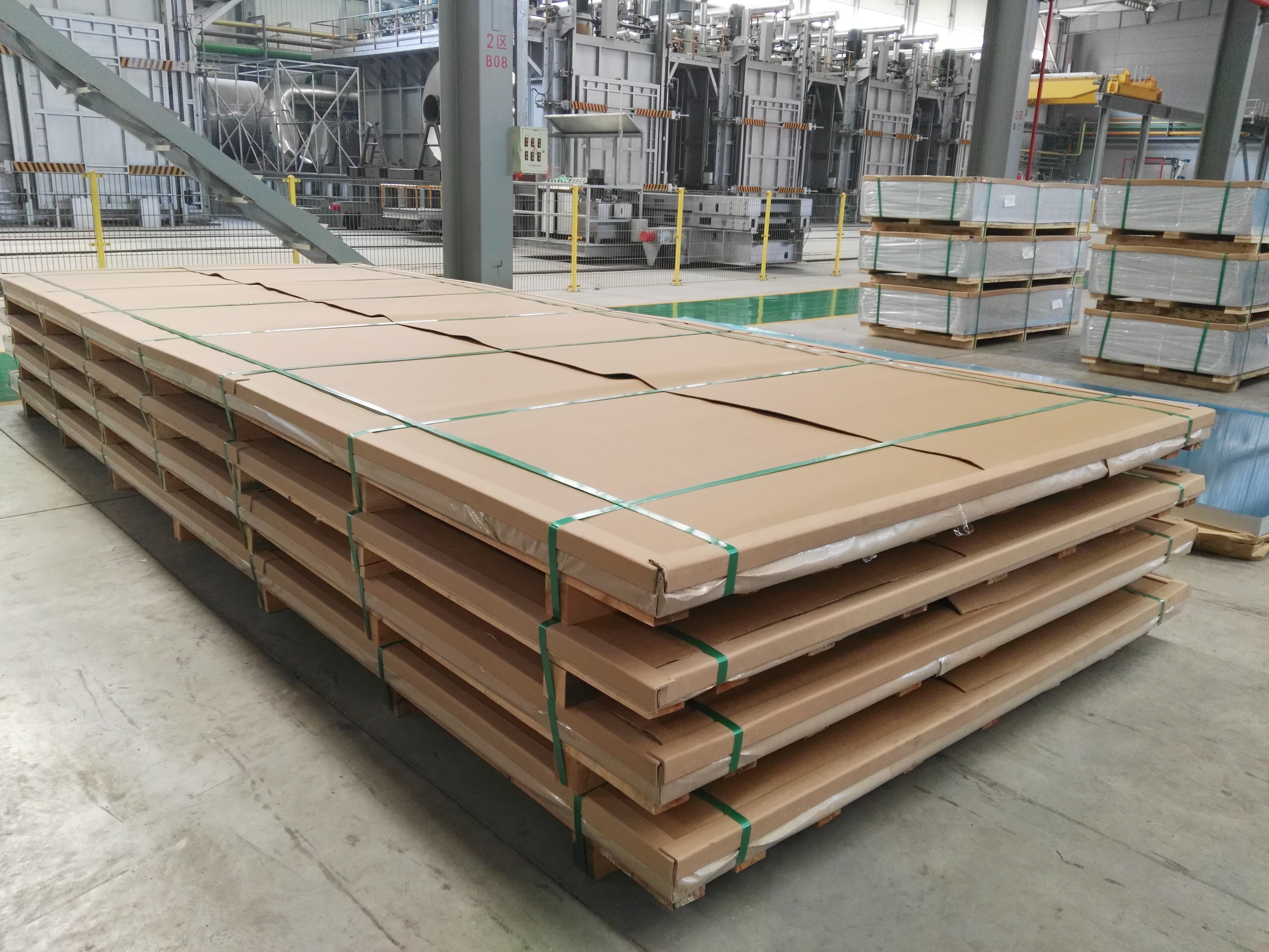 Packaging and delivery drawing of 2A11 aluminum plate sheet workshop